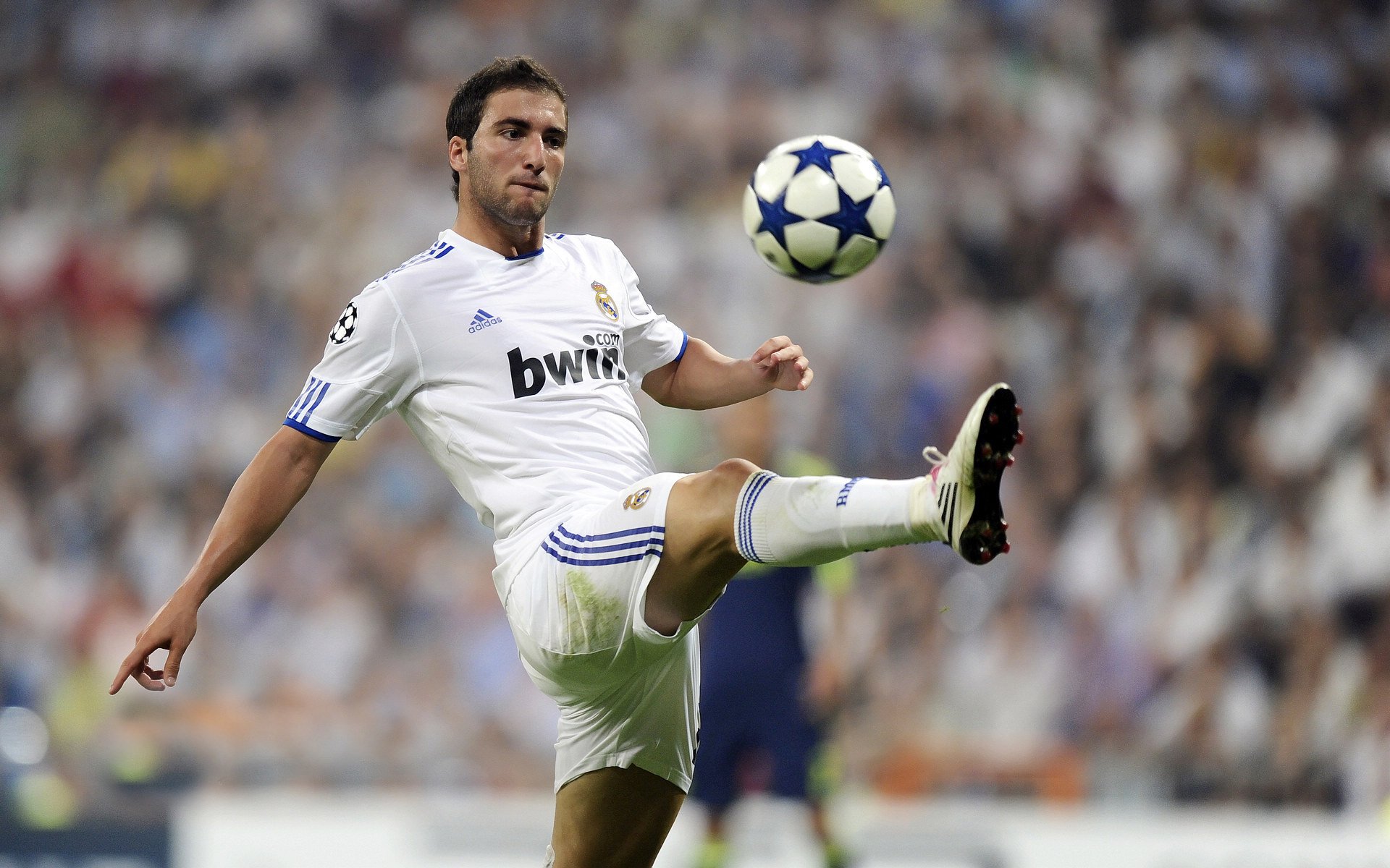 “西甲英雄会战，明星球员纷纷发威”，西甲明星球员名单